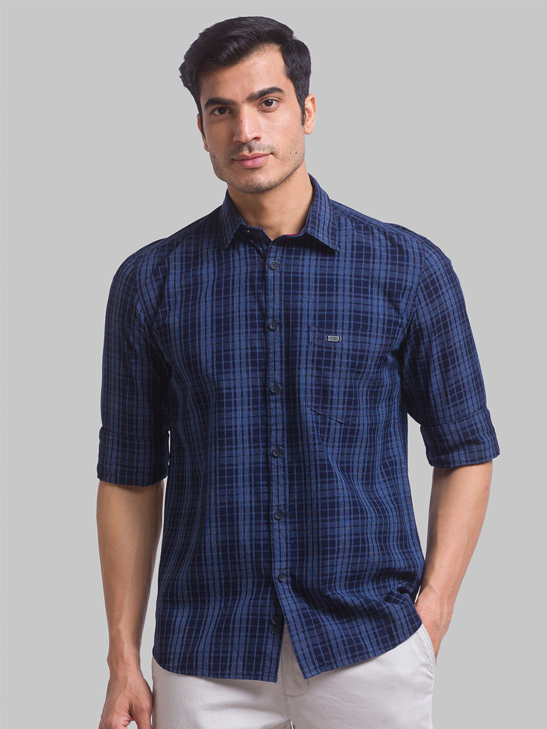 

Parx Men Blue Slim Fit Checked Casual Shirt