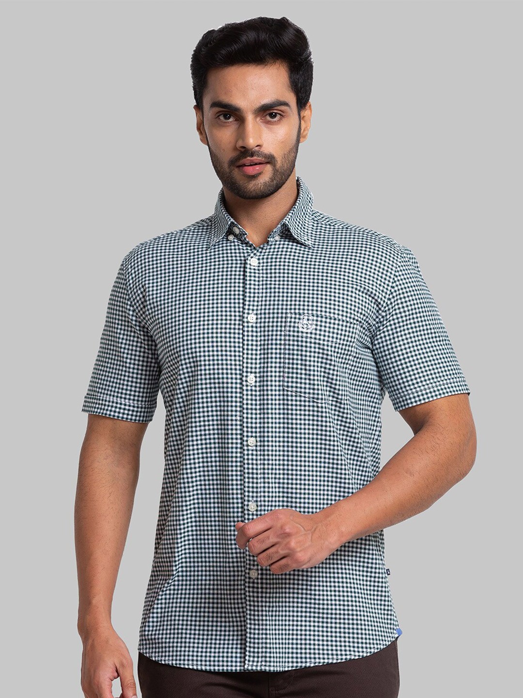 

Parx Men Green Slim Fit Checked Casual Shirt
