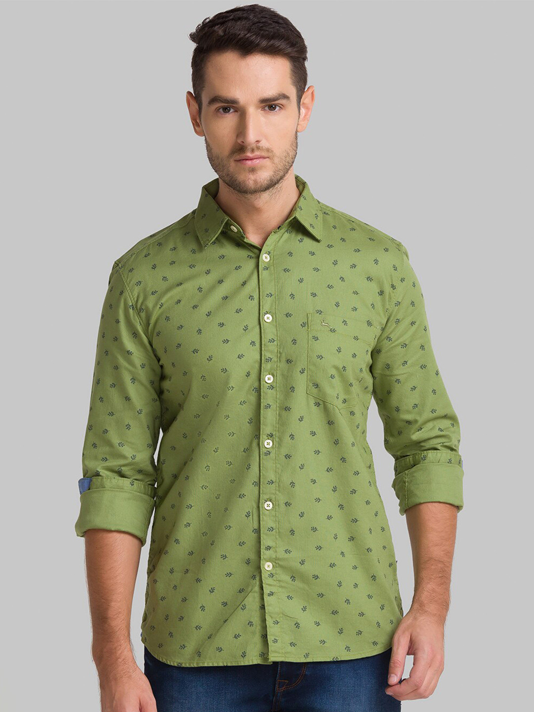 

Parx Men Green Slim Fit Printed Casual Shirt