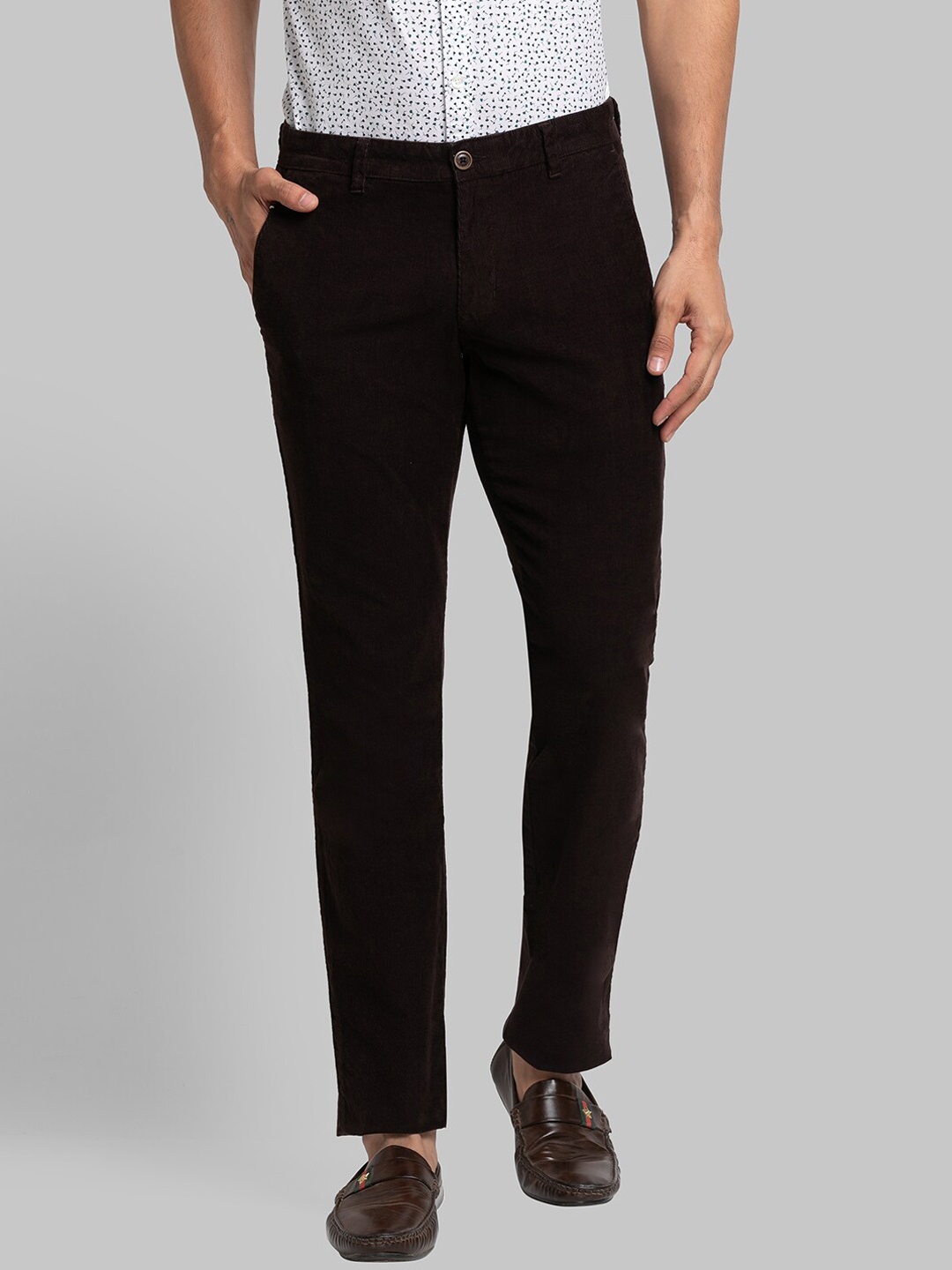 

Parx Men Brown Tapered Fit Chinos Trousers