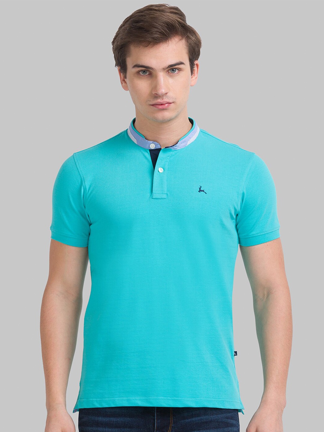 

Parx Men Green Mandarin Collar T-shirt