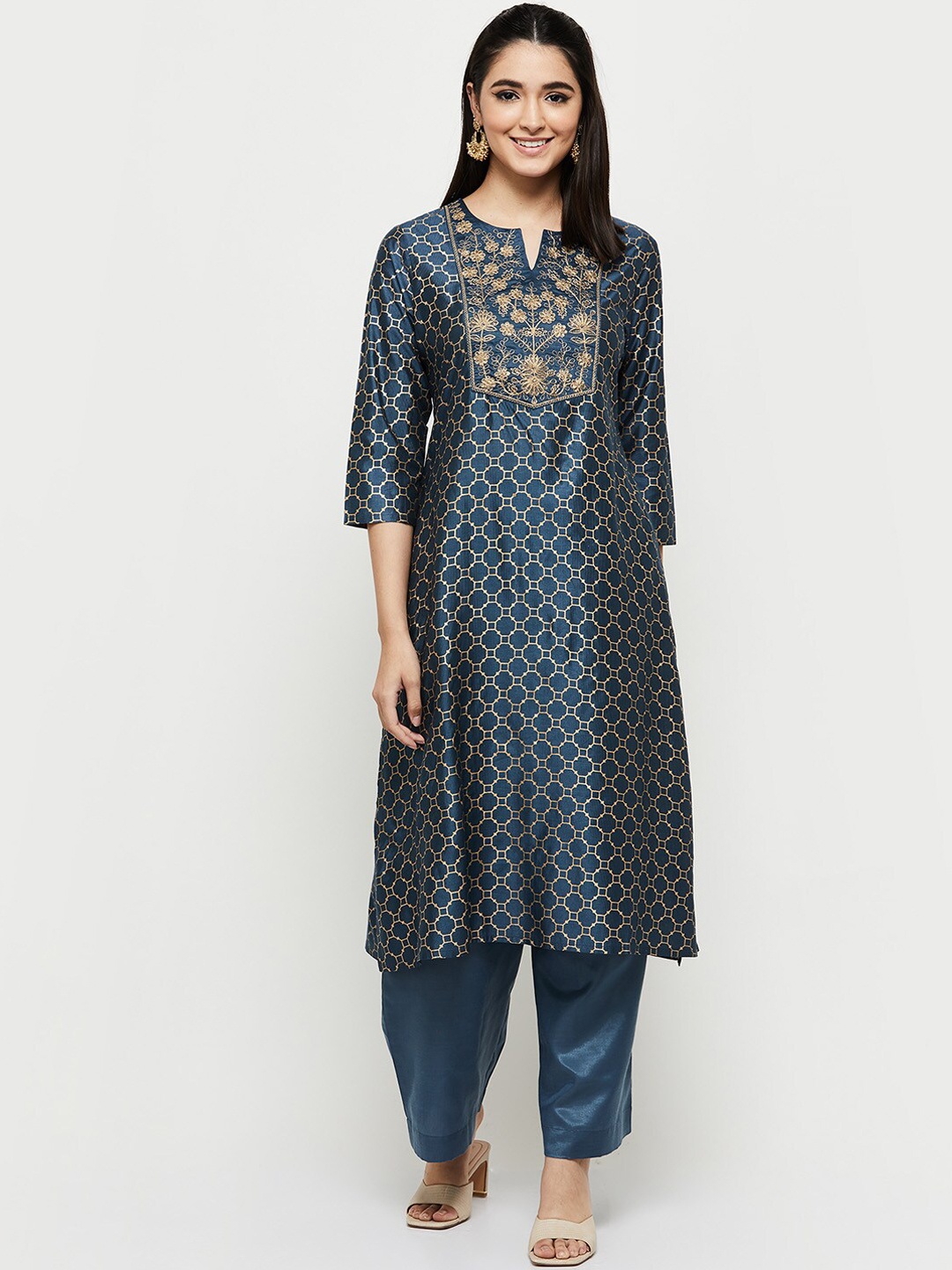 

max Women Blue Ethnic Motifs Printed Kurta with Trousers