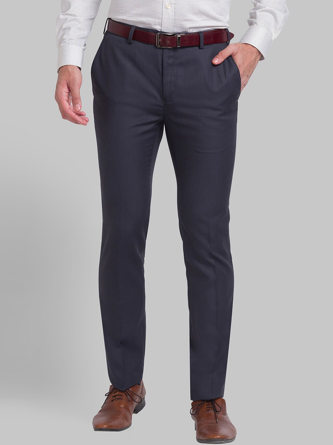 

Raymond Men Grey Solid Slim-Fit Trousers