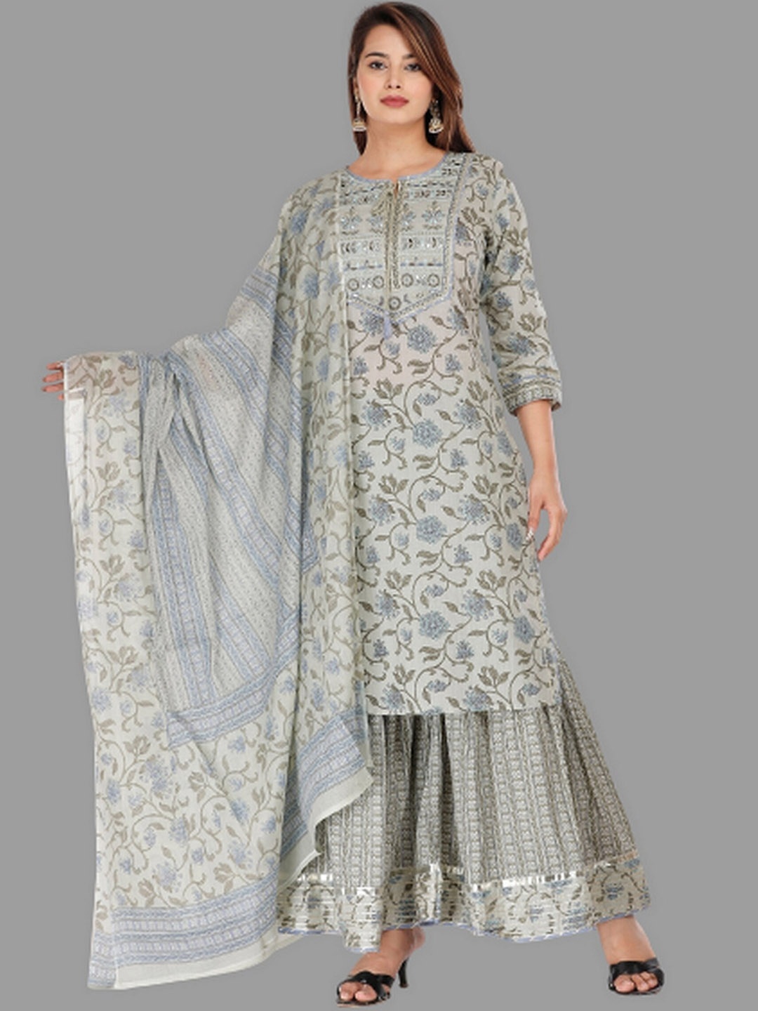 

EtnicaWear Women Grey Floral Printed Pure Cotton Kurta with Sharara & With Dupatta