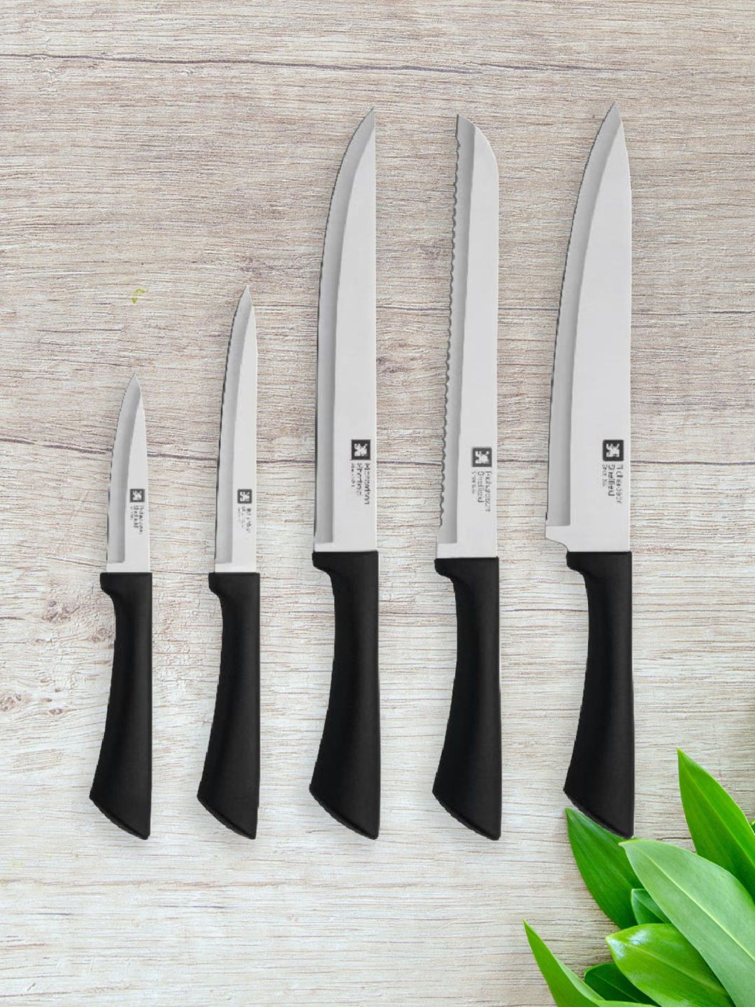 

Richardson Sheffield Set Of 5 Black & Silver-Toned Stainless Steel Knife Set