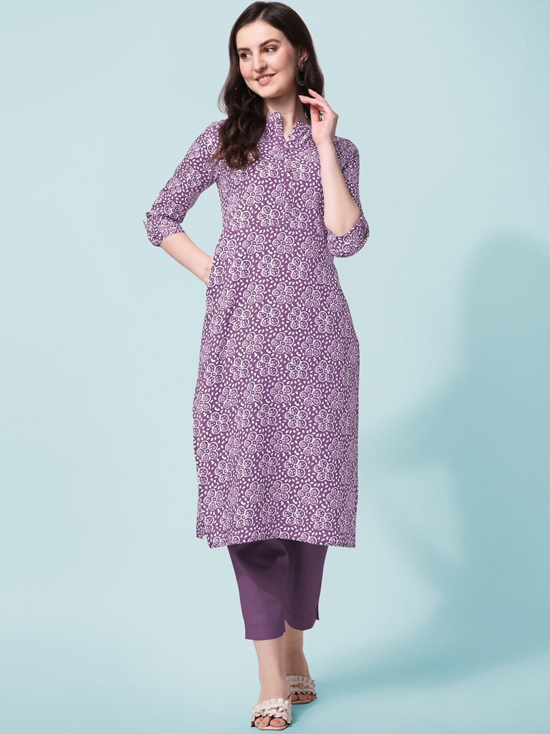

MIRCHI FASHION Women Purple Geometric Embroidered Thread Work Floral Kurta