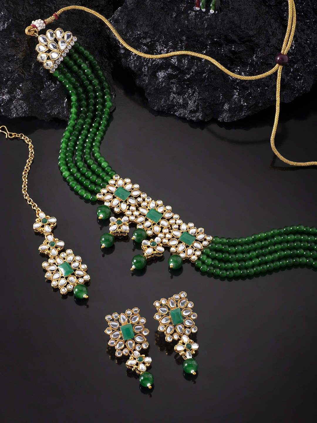 

Peora Green & White Gold-Plated Beaded & Studded Choker Necklace With Earrings