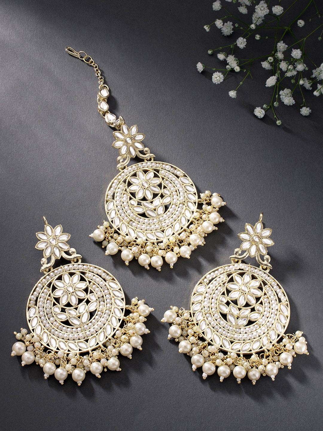 

Peora White Gold-Plated Kundan Faux Pearls Studded Earrings & Maang Tikka Jewellery Set