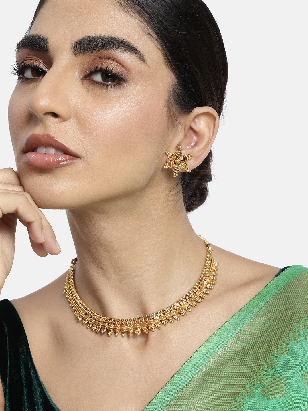 

Peora Traditional Gold Plated Ethnic Choker Temple Necklace Jewellery Set