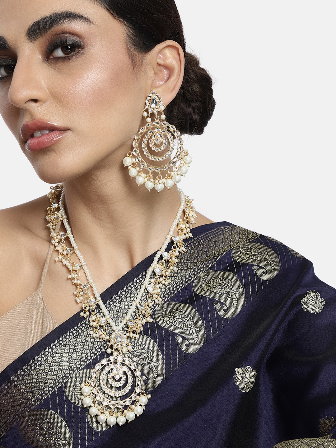 

Peora White Gold Plated Kundan Beads Studded Necklace Jewellery Set