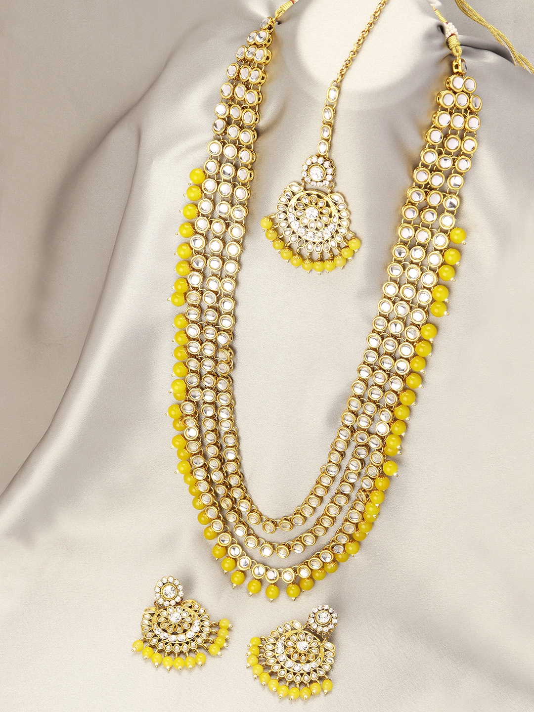 

Peora Yellow Gold Plated Kundan Beads Studded Necklace Jewellery Set