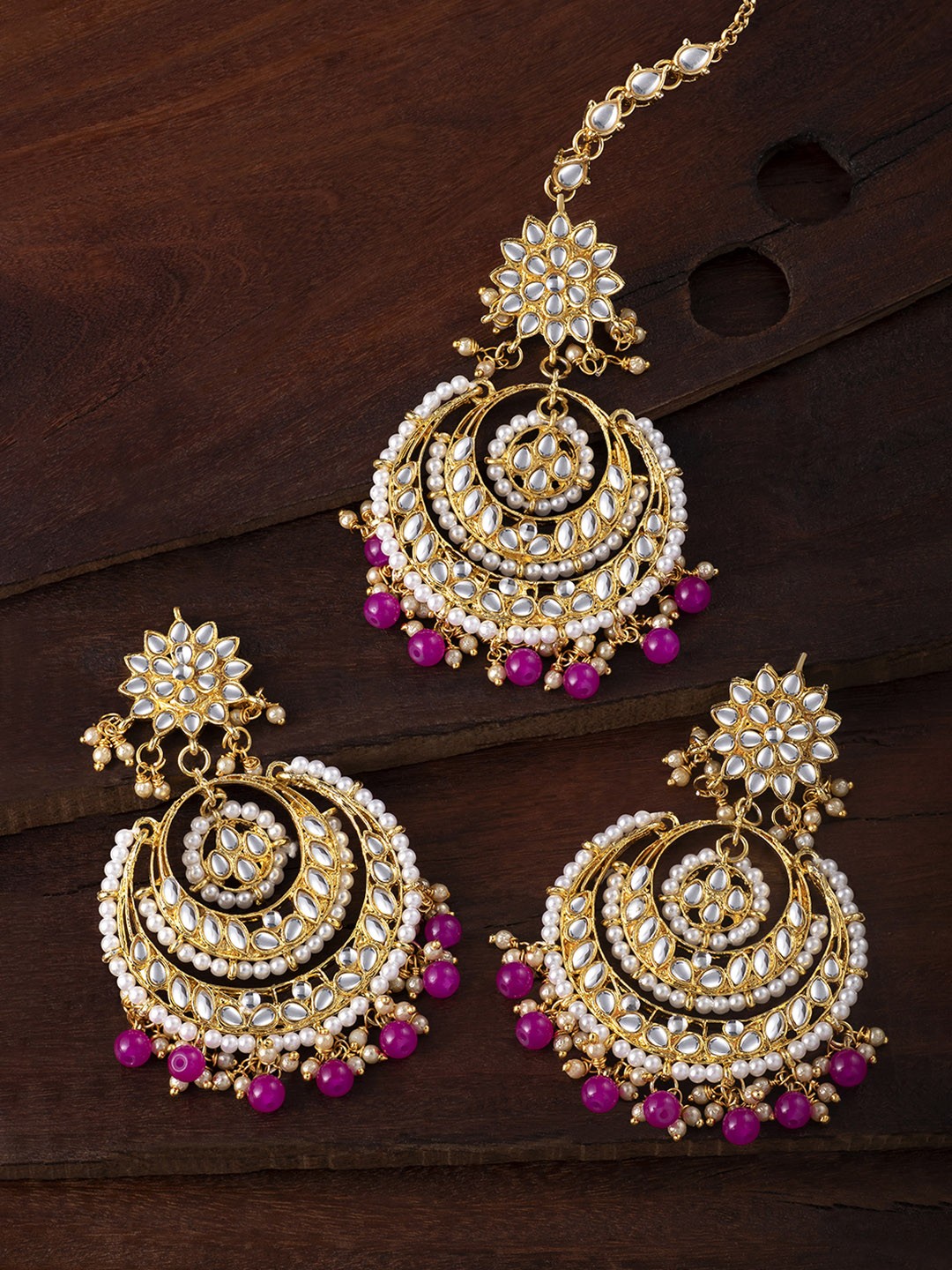 

Peora Cream-Coloured & Pink Gold-Plated Kundan Studded & Beaded Jadau Jewellery Set