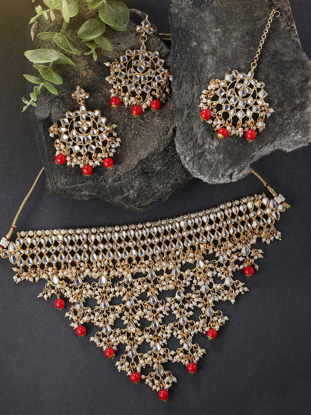 

Peora Gold-Plated & Red Kundan Studded Necklace Set