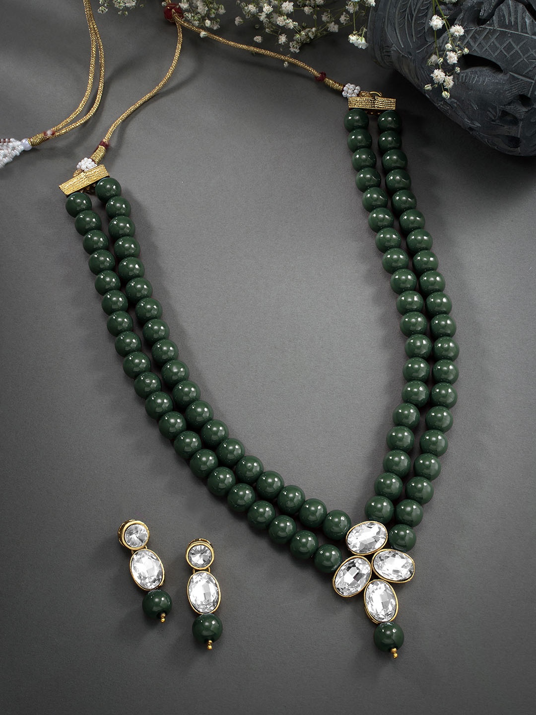 

Peora Green Gold-Plated Kundan Studded Jewellery Set