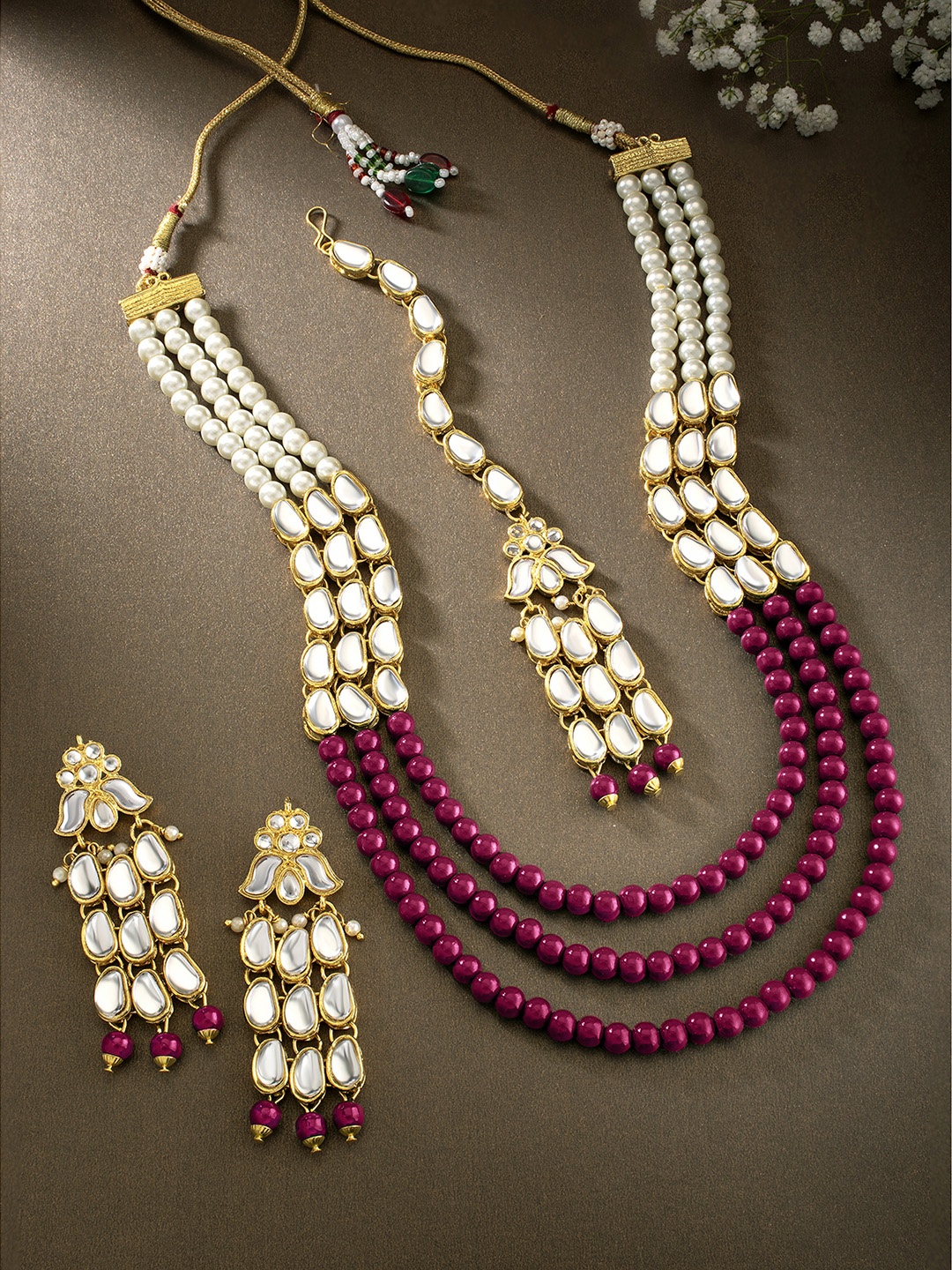 

Peora Magenta Gold-Plated Kundan Studded Jewellery Set