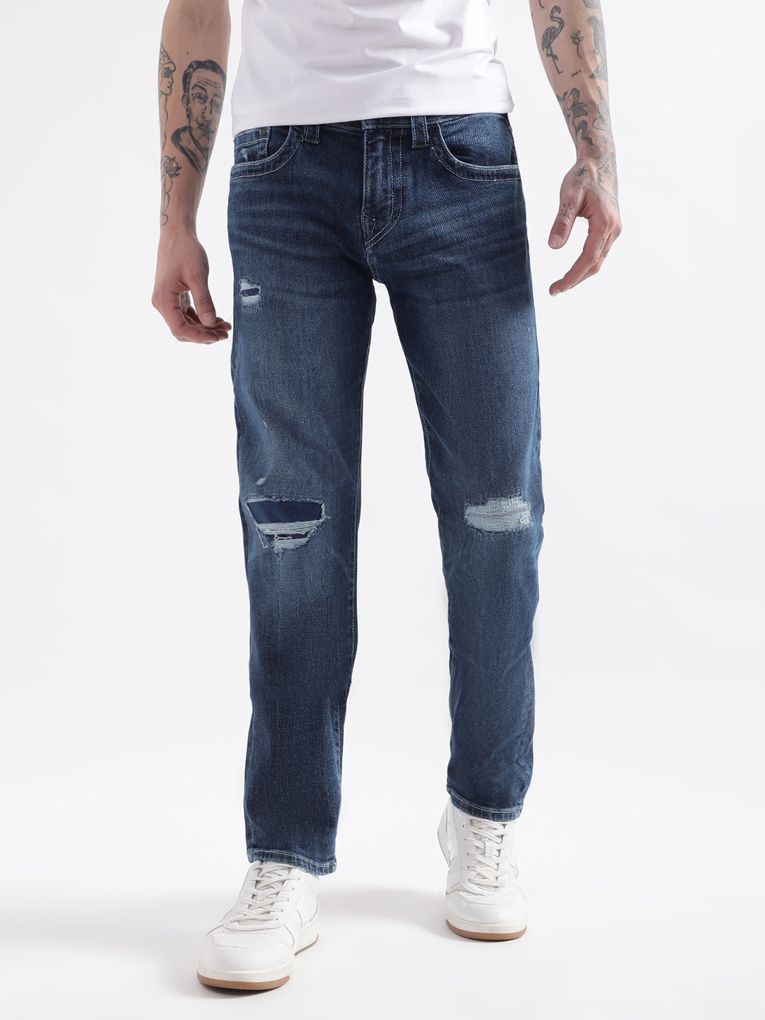 

True Religion Men SN Geno Slim Fit Mildly Distressed Light Fade Jeans, Blue