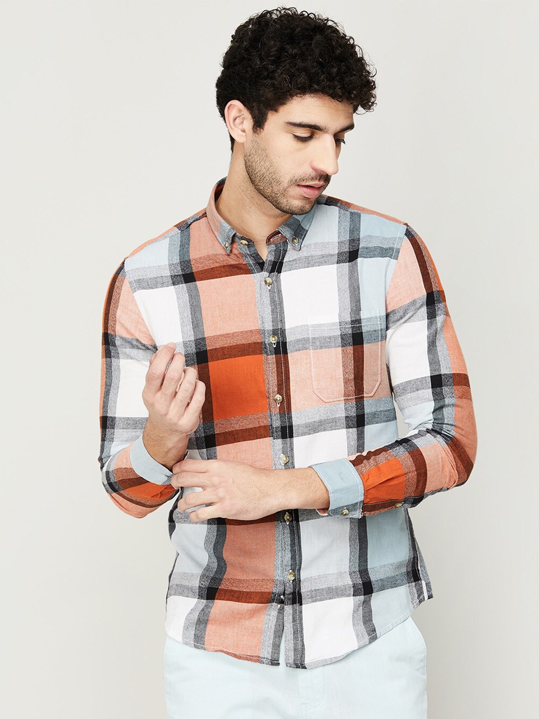 

Bossini Men Brown Checked Casual Shirt