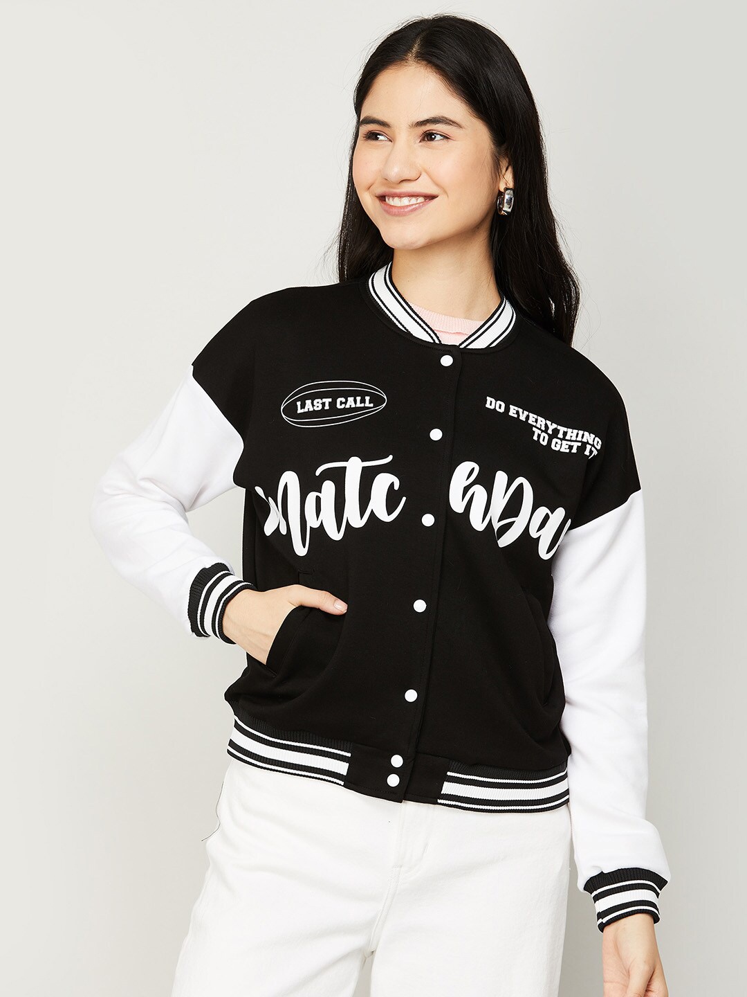 

Ginger by Lifestyle Women Black Printed Sweatshirt