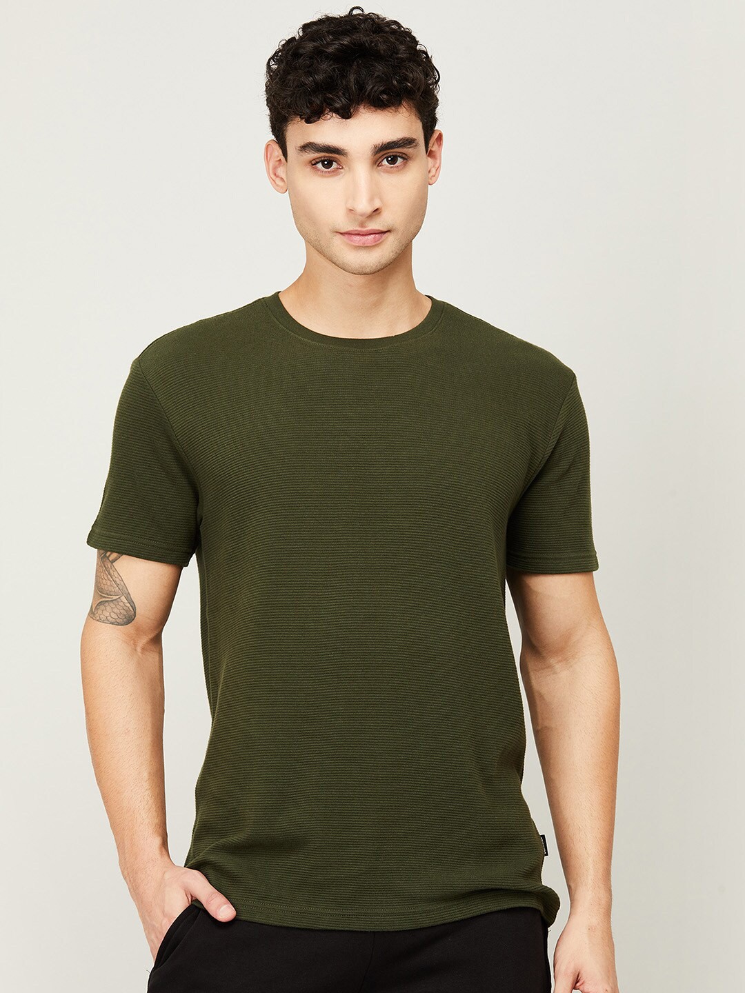 

Fame Forever by Lifestyle Men Olive Green Raw Edge T-shirt