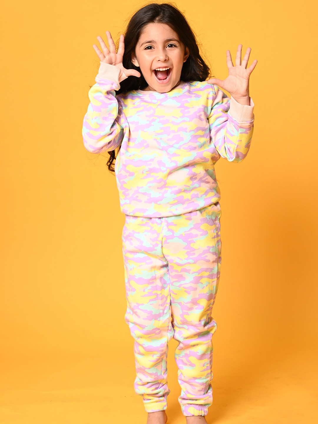 

Anthrilo Girls Pink Camouflage Fleece Sweatshirt with Jogger Set