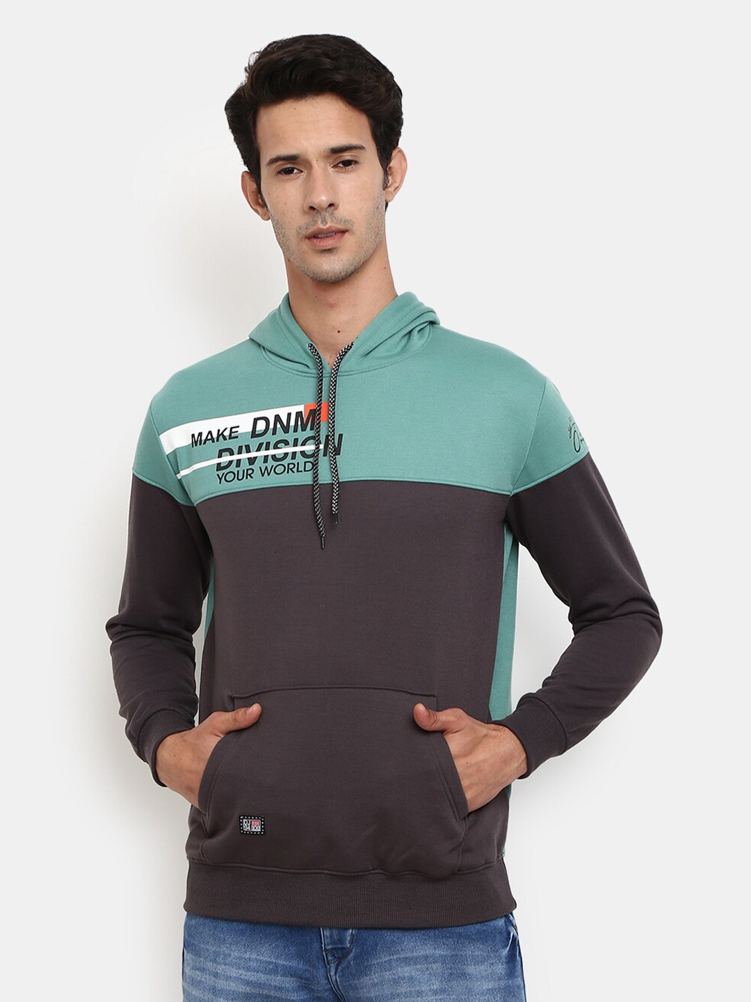 

V-Mart Men Sea Green Colourblocked Sweatshirt