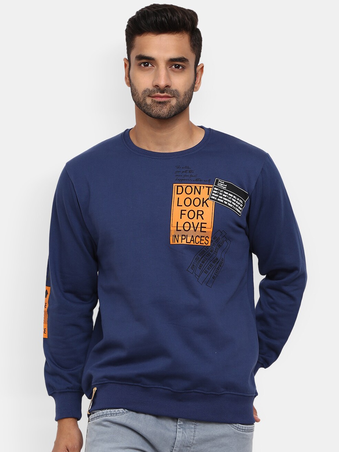 

V-Mart Men Blue Sweatshirt