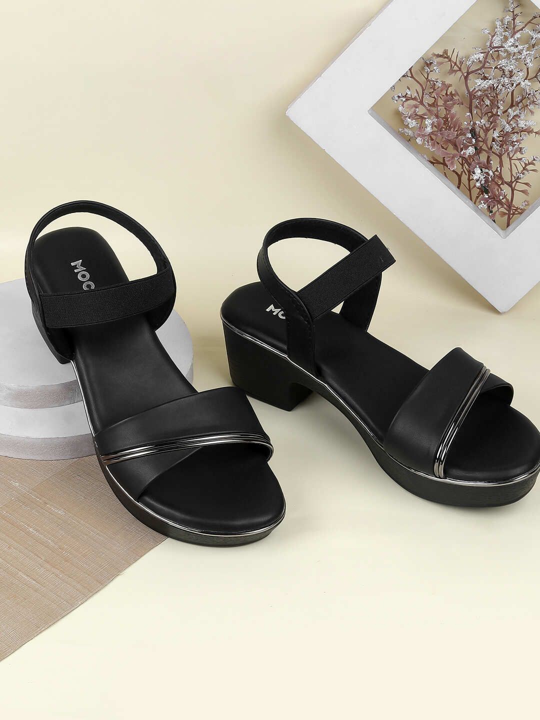 

Mochi Women Block Heel Sandals, Black