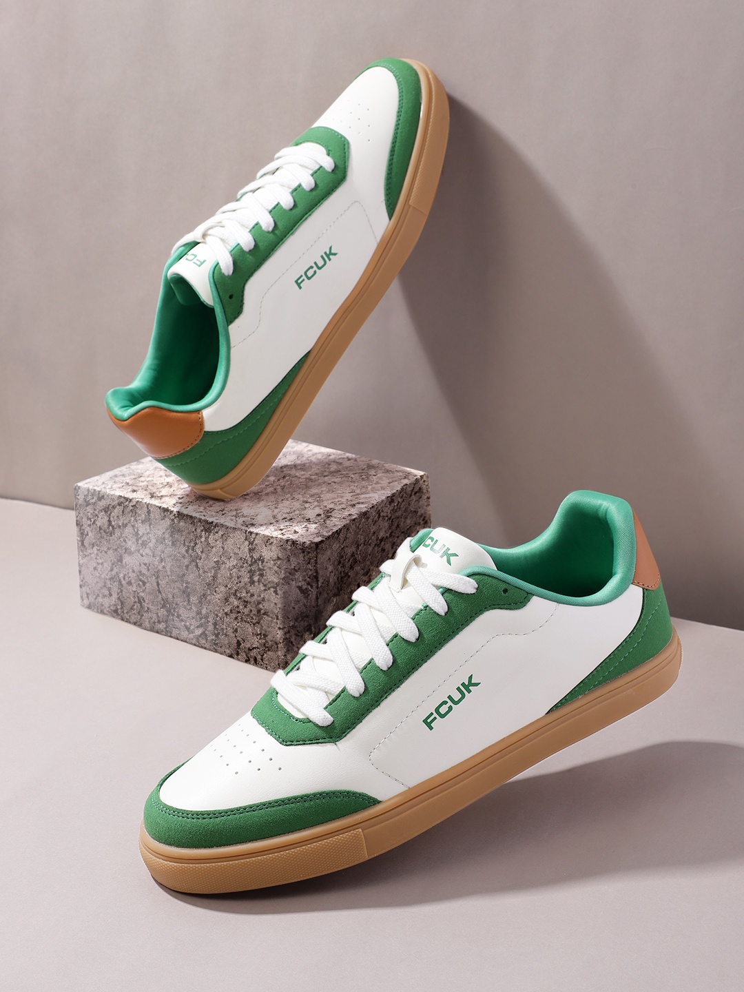 

FCUK Men Colourblocked Sneakers, Off white