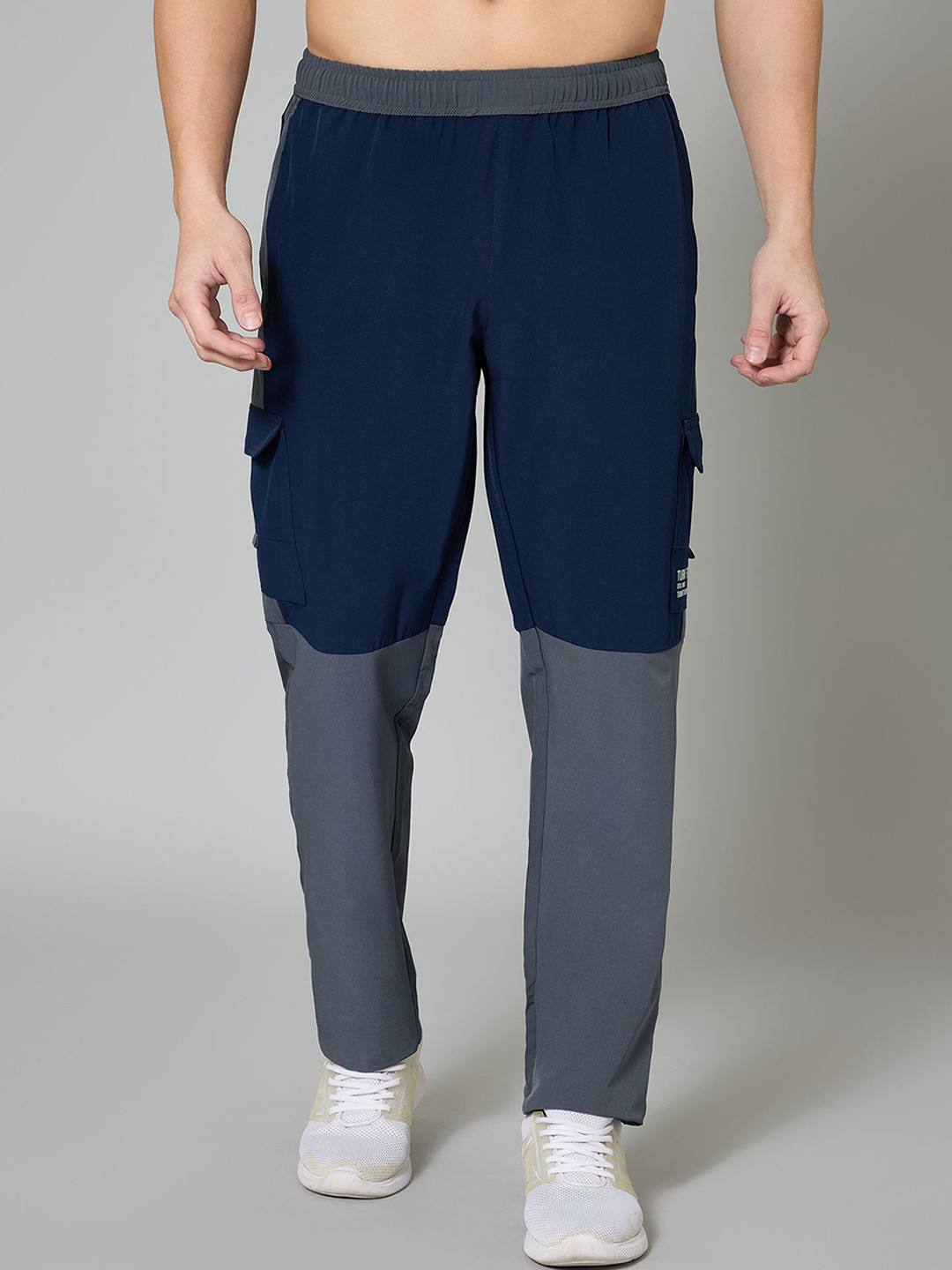 

TURNFIT Men Mid-Rise Colorblocked Track Pants, Blue