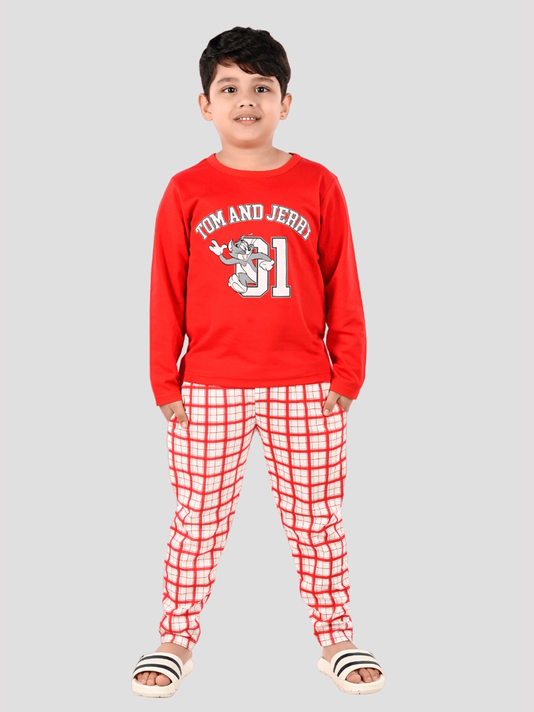 

Here&Now X Denikid Boys Tom & Jerry Printed Pure Cotton T-shirt with Trousers, Red