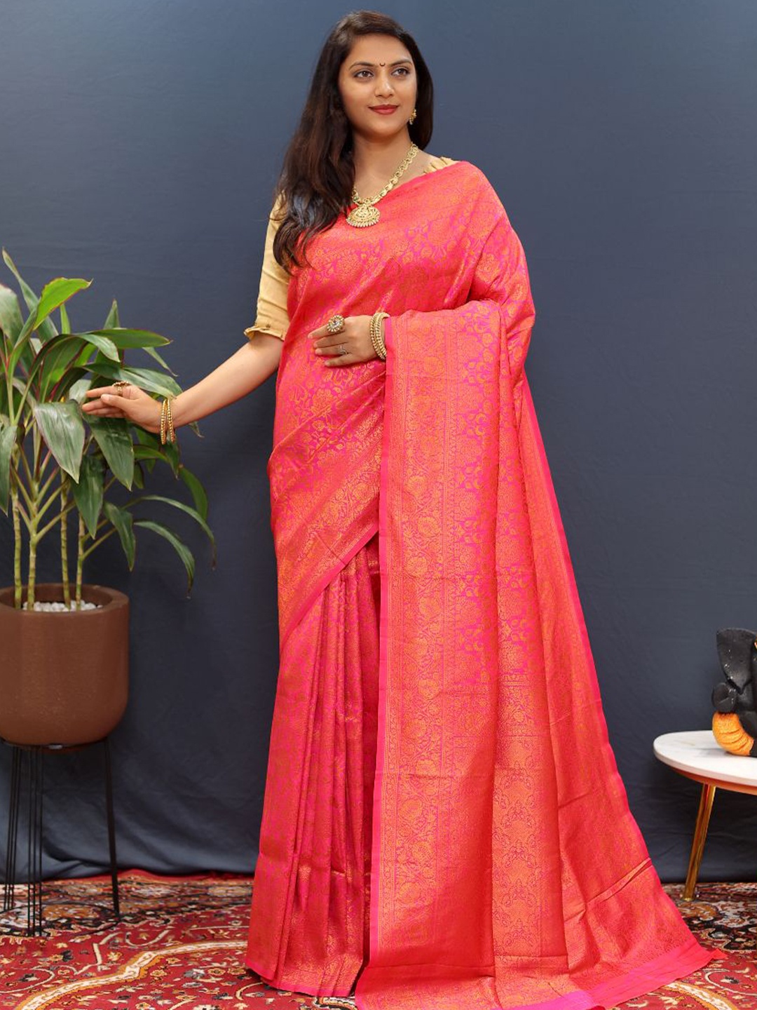 

Royal Rajgharana Saree Woven Design Zari Pure Silk Banarasi Sarees, Pink