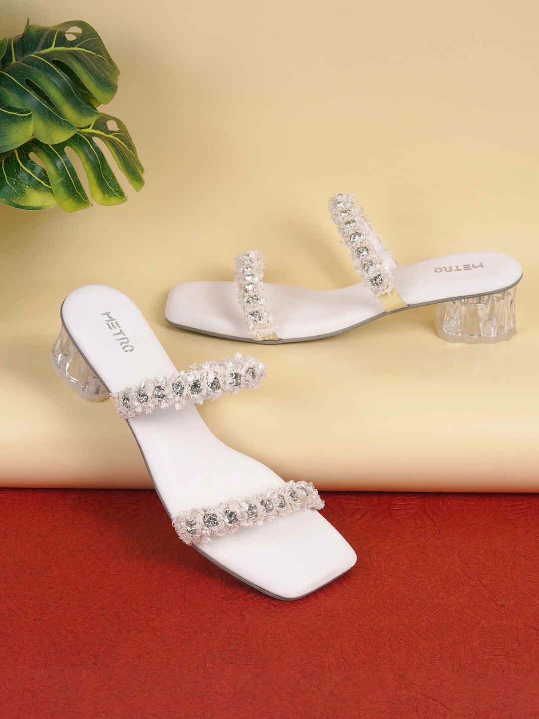 

Metro Women Block Heels Sandals, White