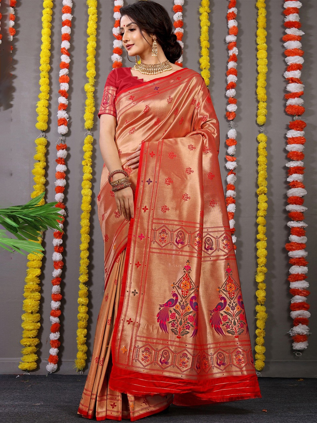 

LeeliPeeri Designer Ethnic Motif Zari Woven Paithani Saree, Red