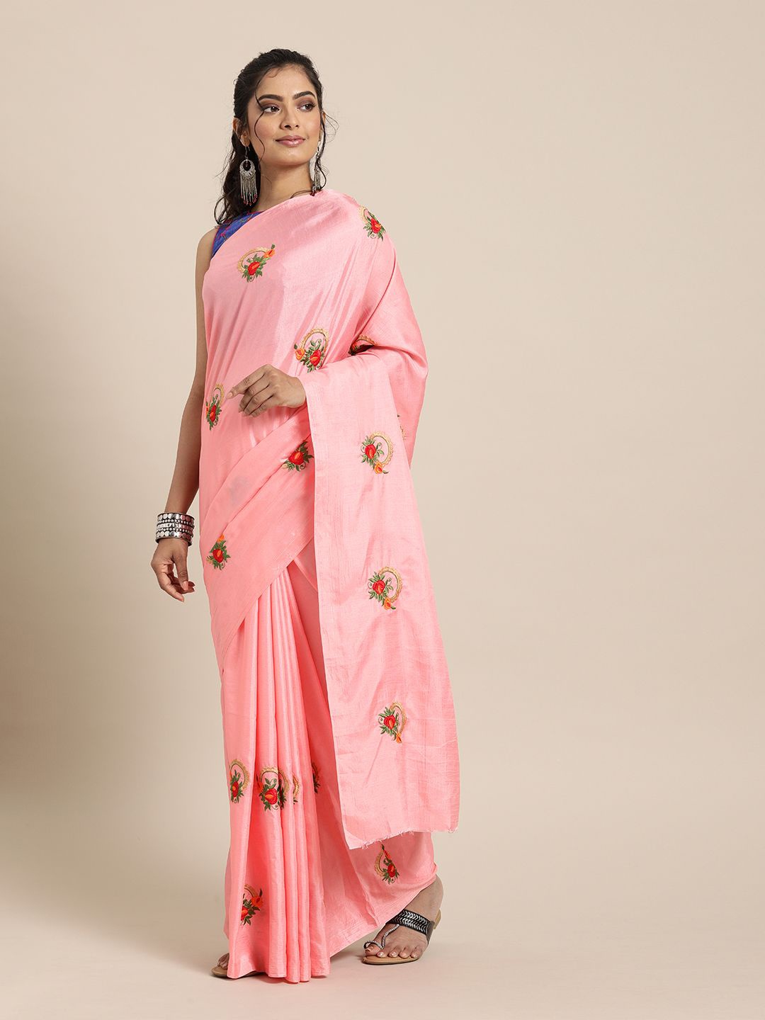 

Somras Ethnic Motifs Embroidered Saree, Pink