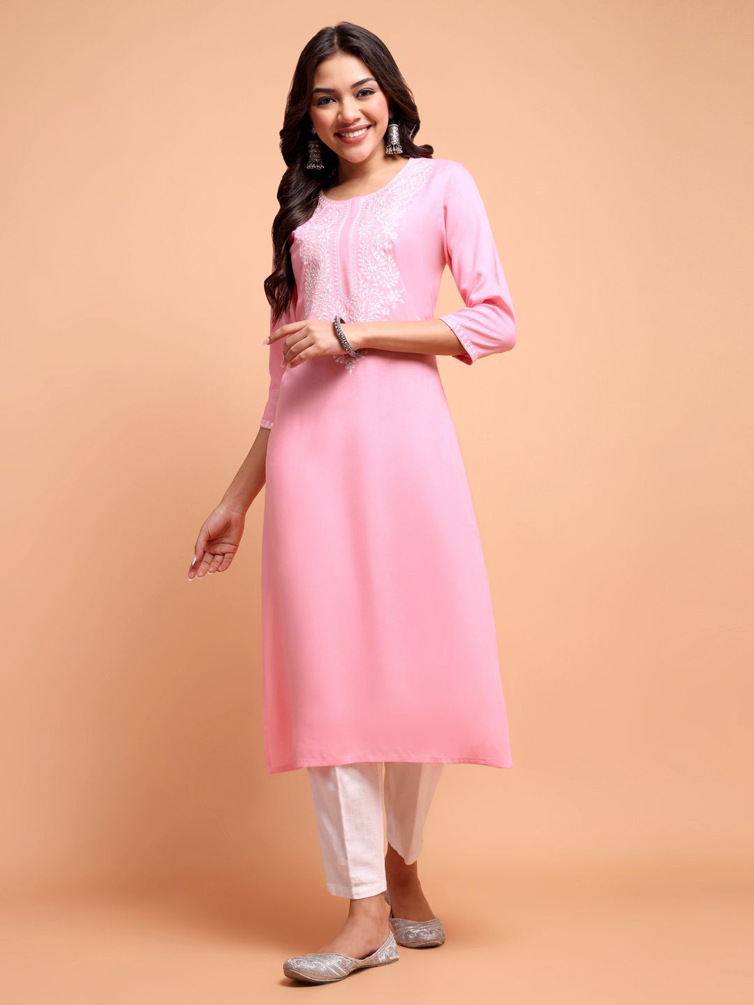 

ALANKARI Ethnic Motifs Embroidered Chikankari Kurta, Pink