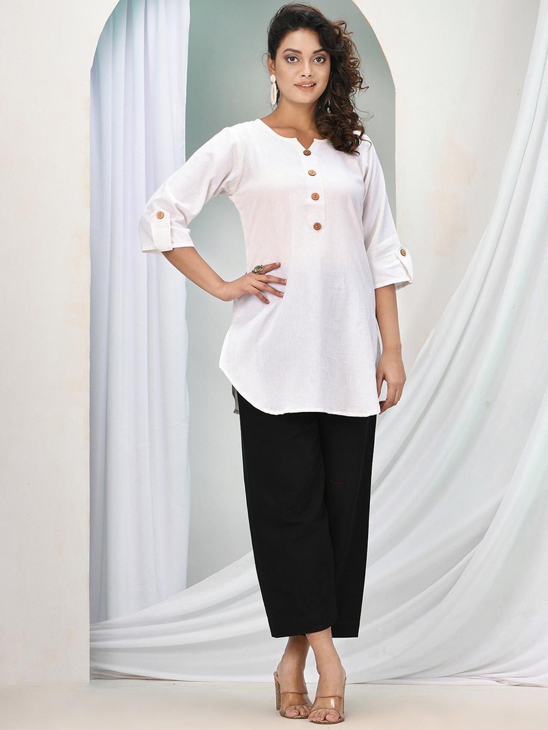 

Angoshobha Roll Up Sleeves Pure Cotton Top With Palazzo, White