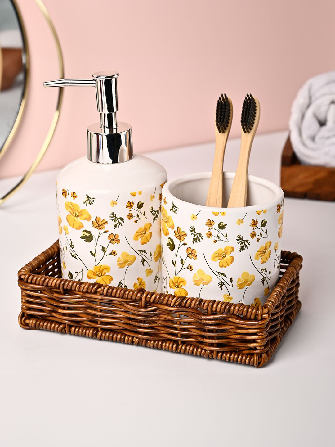 

MARKET99 Off White & Yellow 3 pieces Floral Ceramic Bath Accessories Set