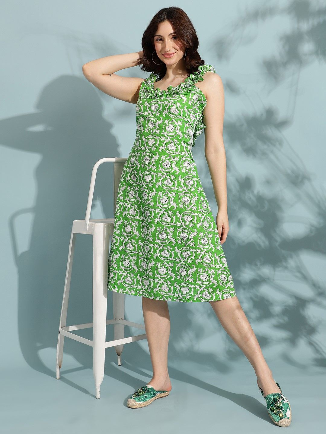 

VIRAGO Floral Printed Sleeveless Cotton A-Line Dress, Green