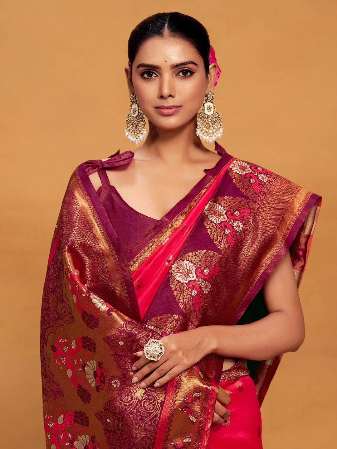 

KALINI Woven Design Zari Silk Blend Paithani Saree With Blouse Piece, Pink