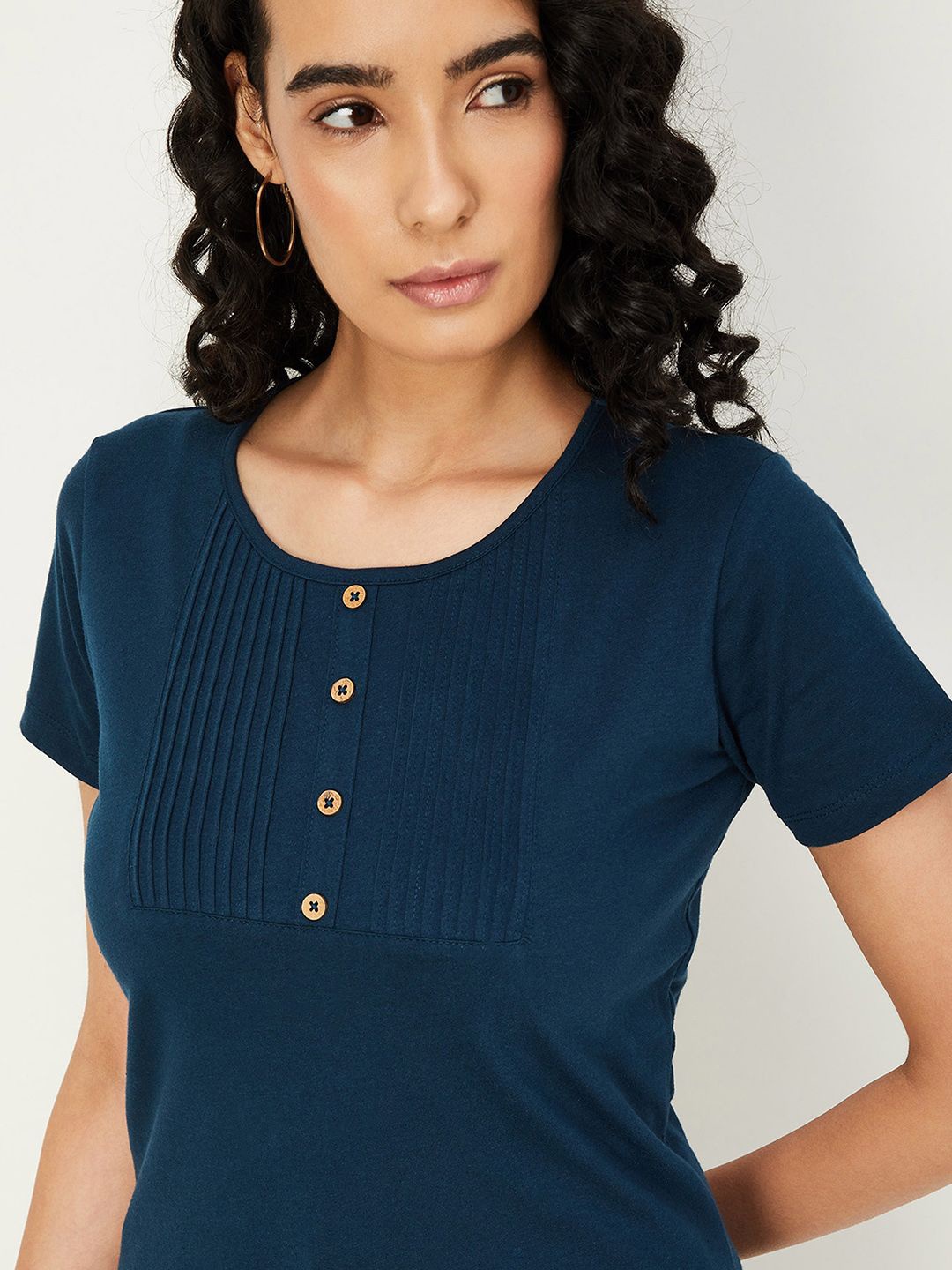 

max Women Solid Round Neck Cotton Top, Blue