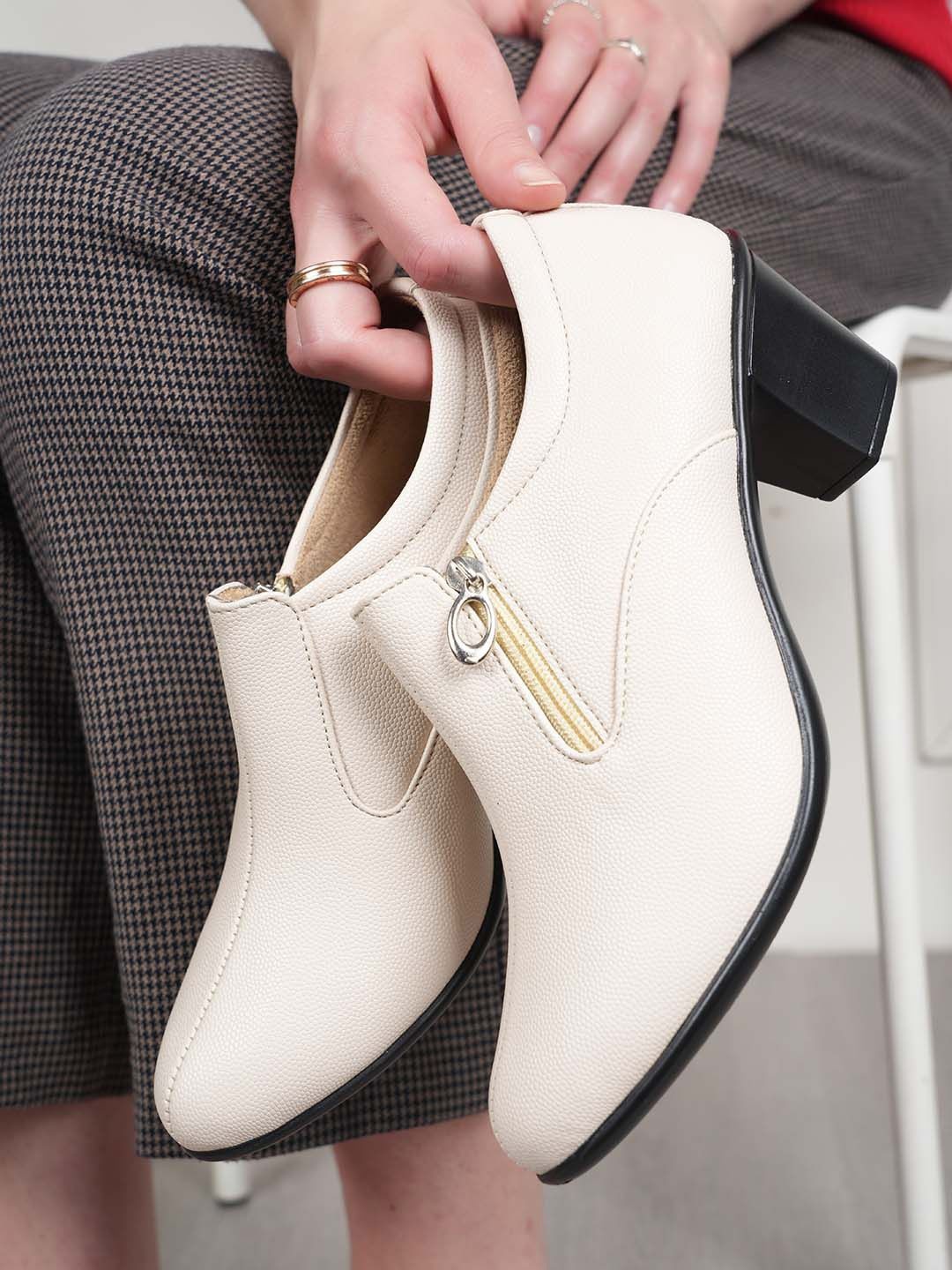 

DressBerry Pointed Toe Casual Shoes, Cream