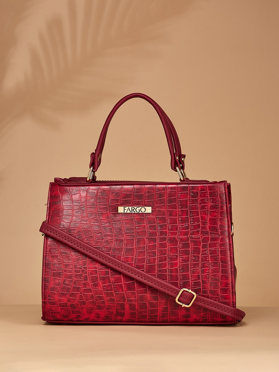 

FARGO Textured Structured Handheld Bag, Maroon