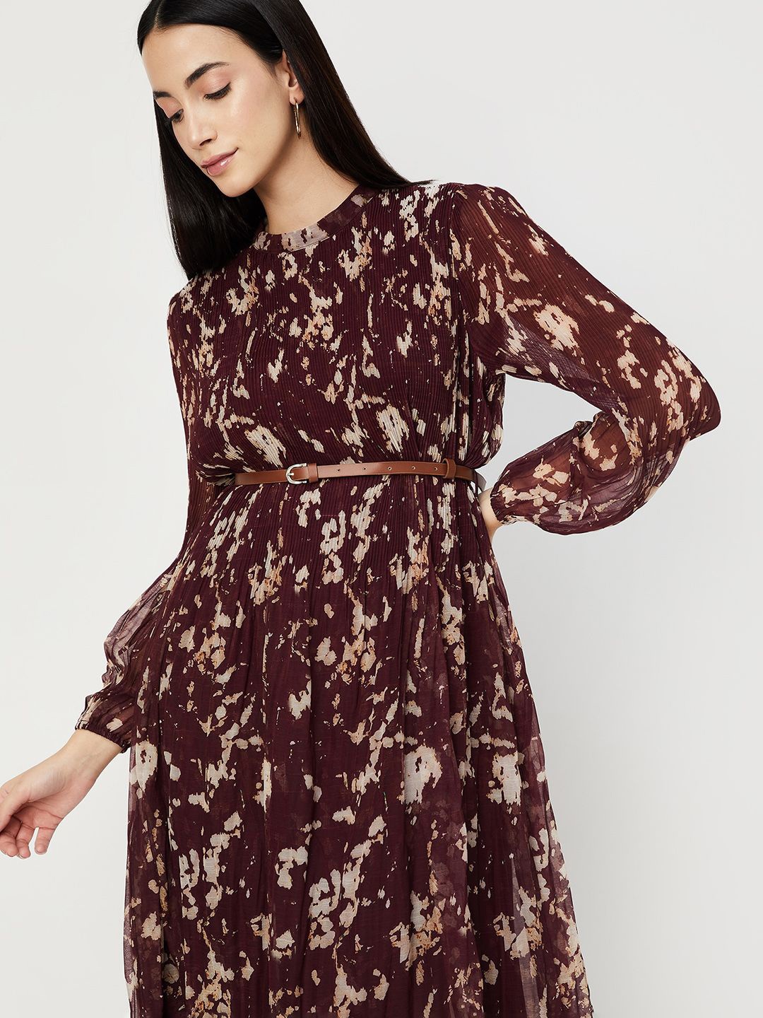 

max Abstract Puff Sleeve Fit & Flare Midi Dress, Maroon