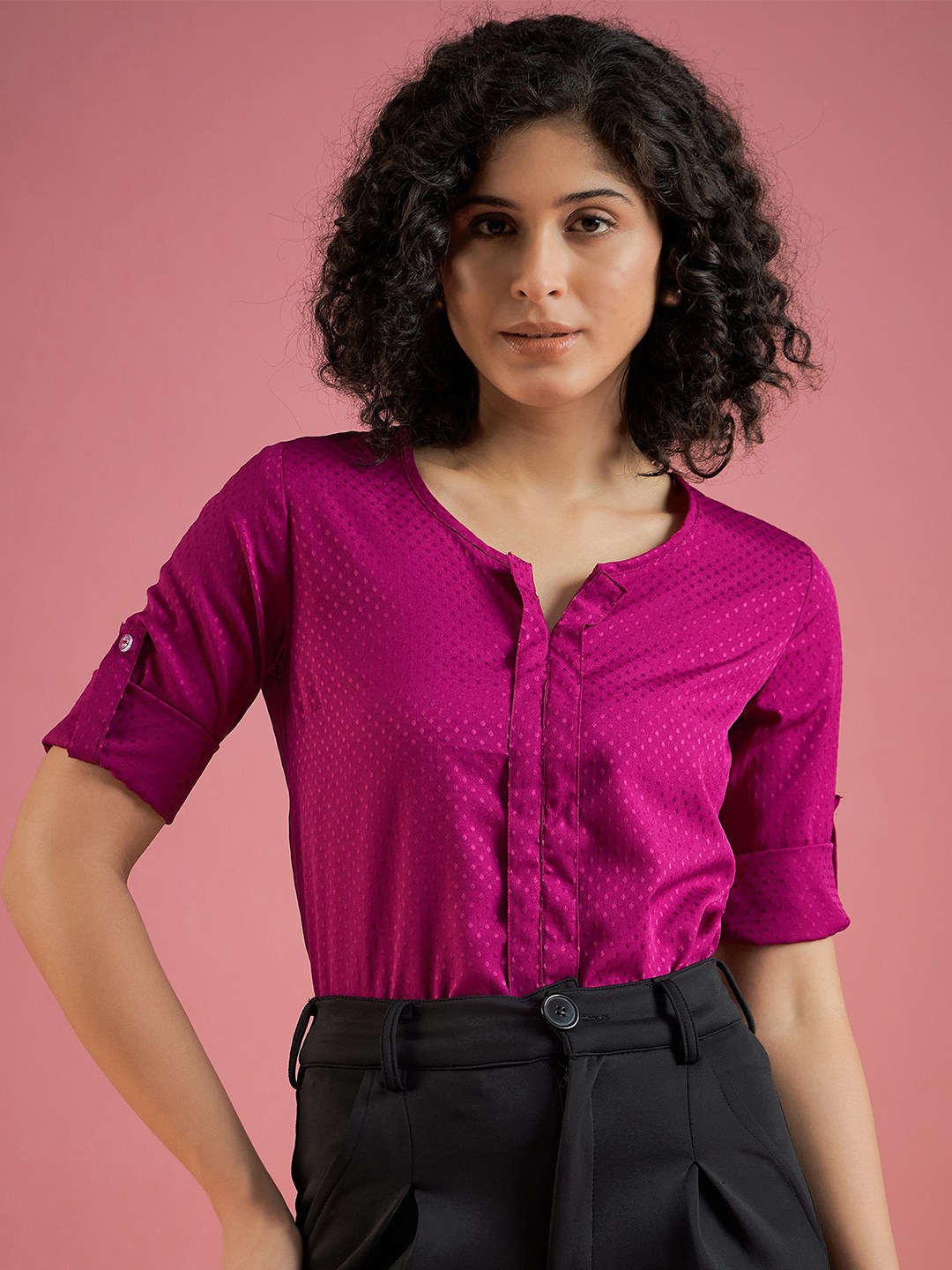 

DressBerry Women Geometric Printed Tie-Up Neck Polyester Top, Fuchsia