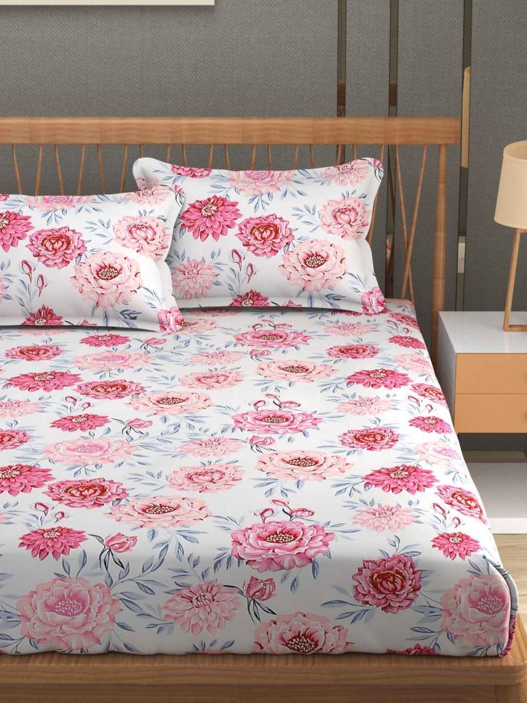 

MallowWorld Cream & White Microfiber Floral 200 TC King Bedsheet with 2 Pillow Covers
