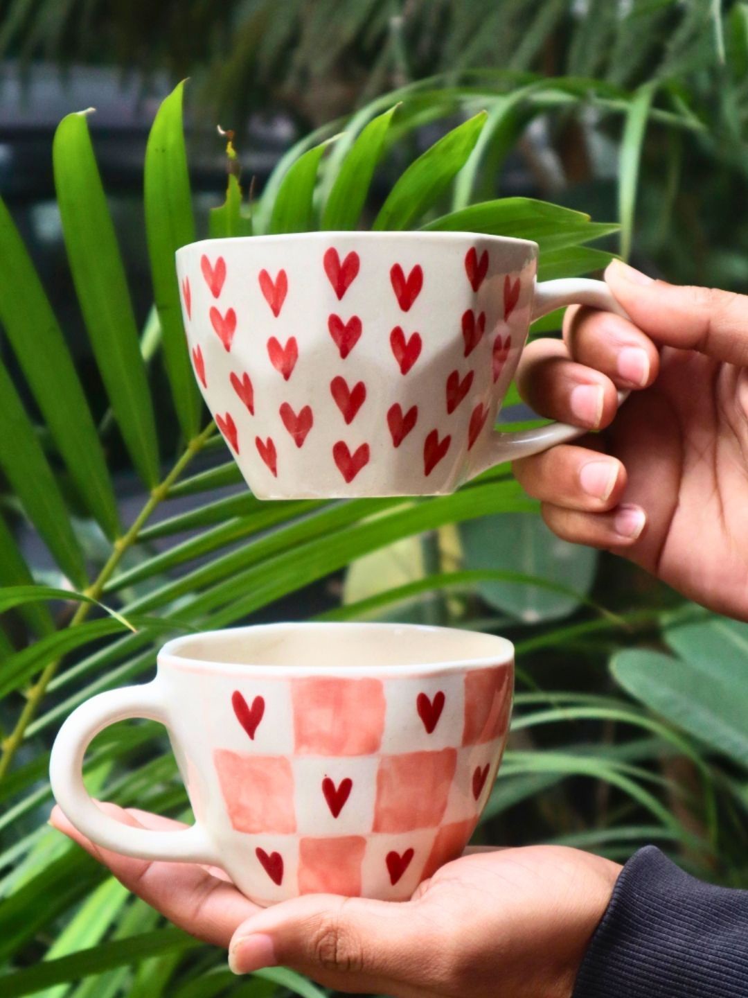 

WEAVING HOMES White & Red 2 Pieces Printed Ceramic Microwave Safe Glossy Mugs 220ml