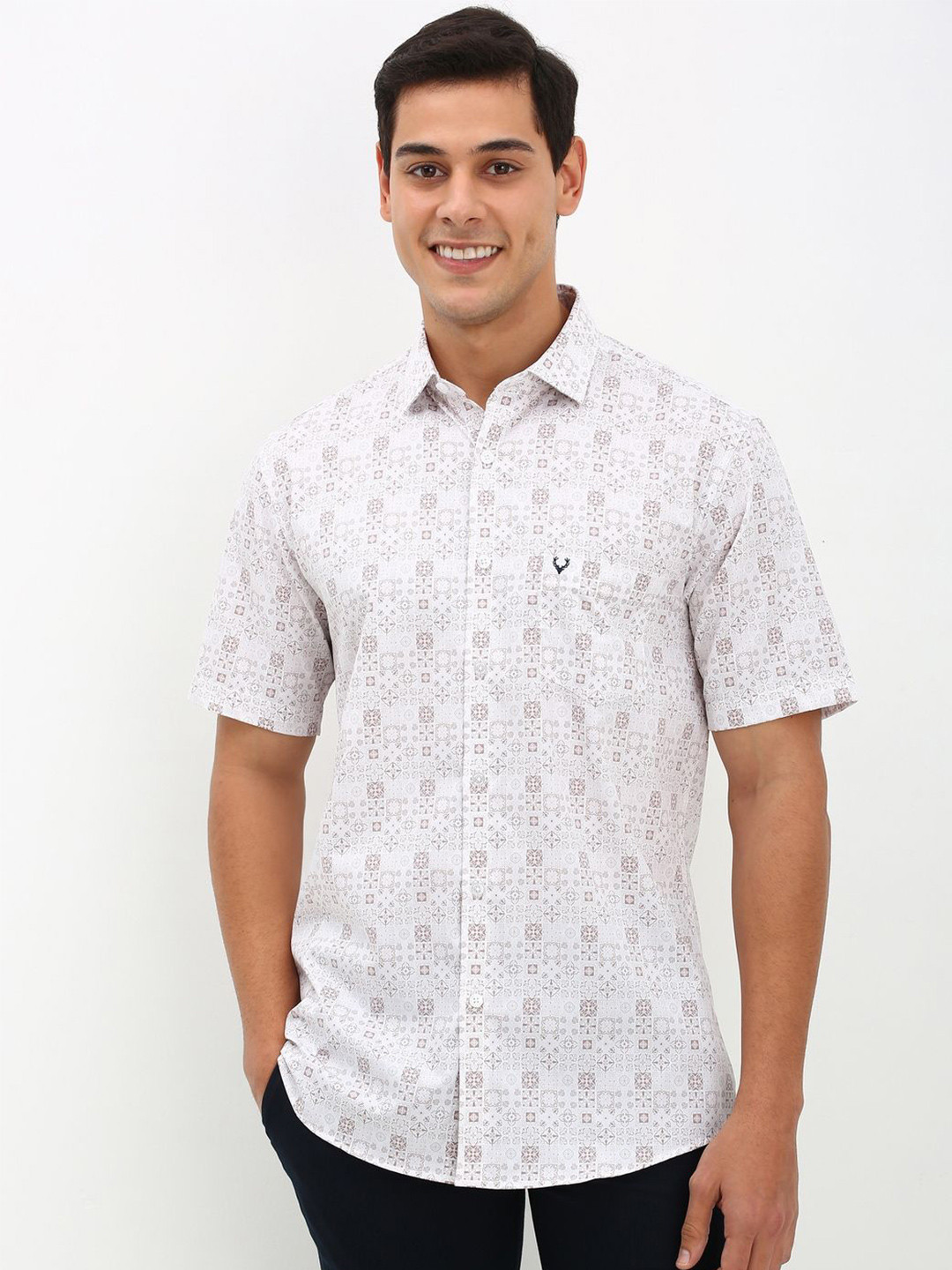 

Allen Solly Men Spread Collar Micro Ditsy Printed Cotton Slim Fit Casual Shirt, White