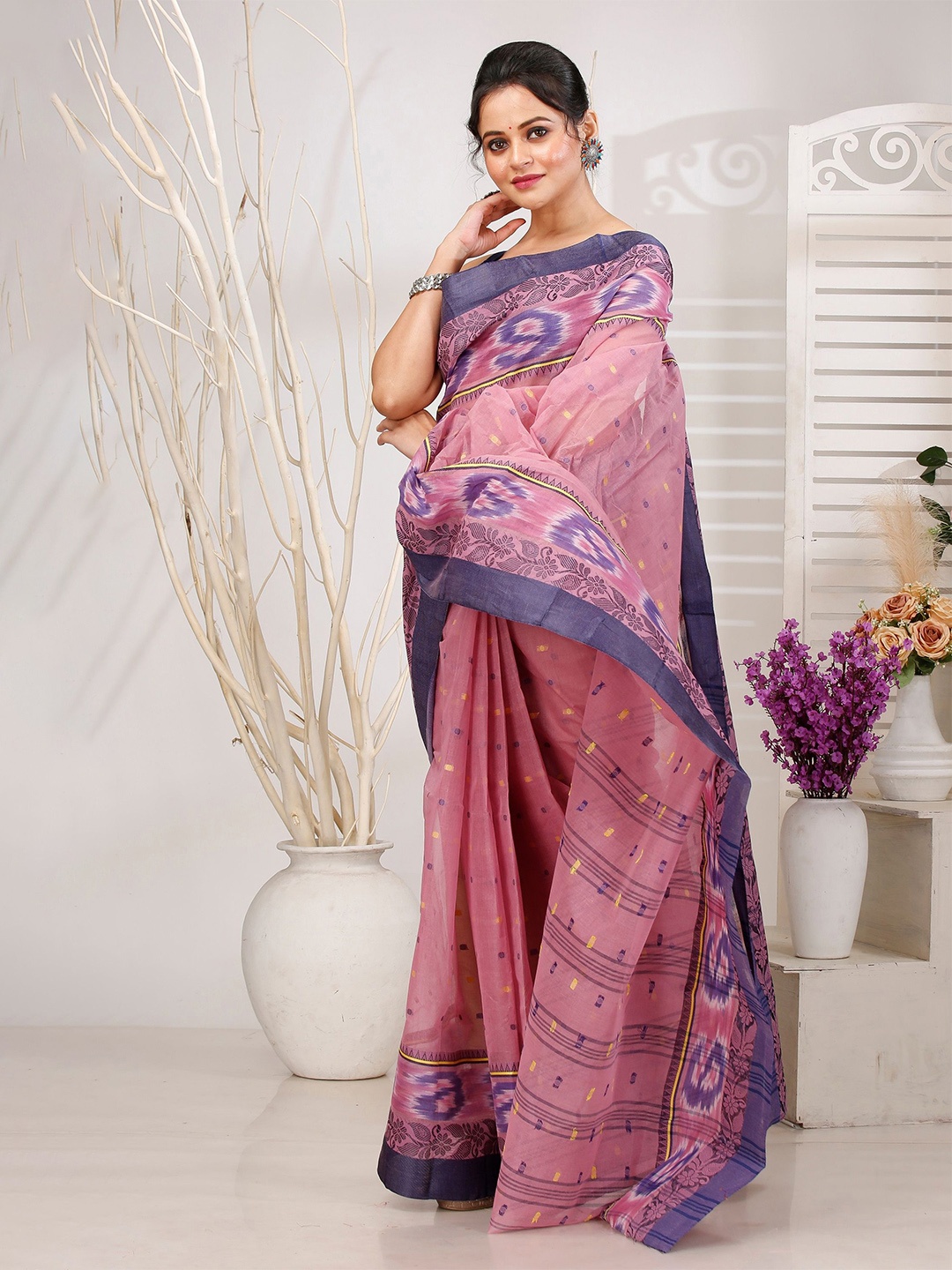 

PuJoy Woven Design Pure Cotton Taant Saree, Pink