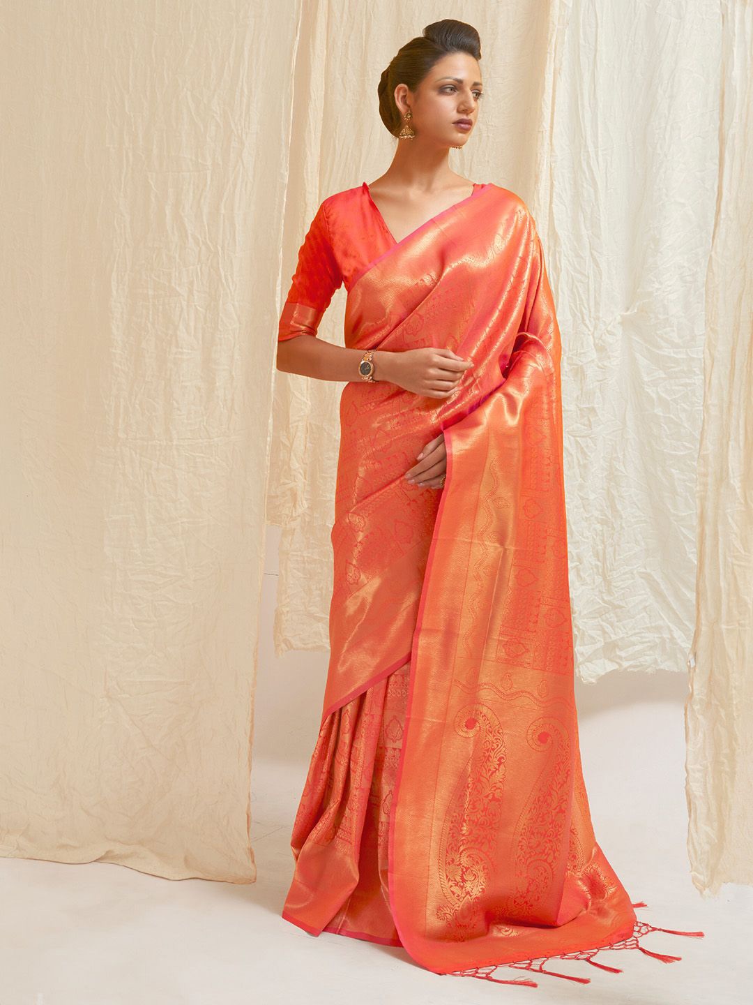 

Ishin Woven Design Zari Silk Blend Banarasi Saree, Orange