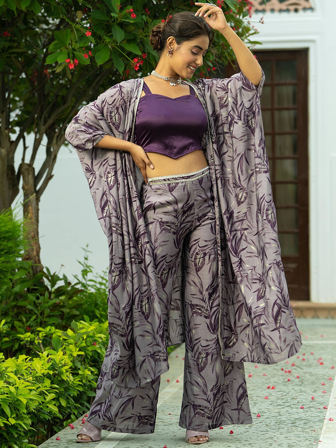 

The Kapas Crop Top With Floral Printed Palazzo & Shrug, Lavender